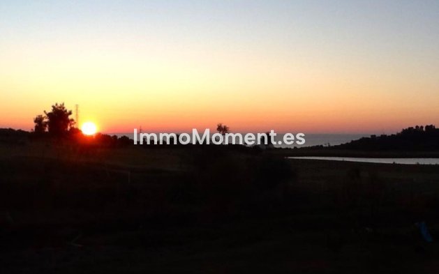 Resale - Villa - Estepona - Estepona Centro