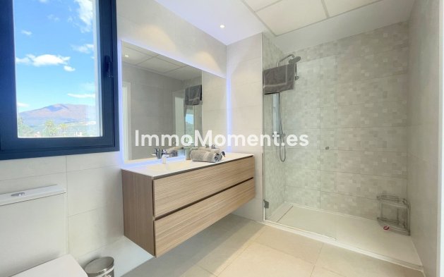 Revente - Appartement - Estepona  - Estepona Centro