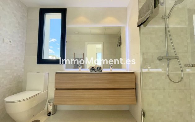 Revente - Appartement - Estepona  - Estepona Centro