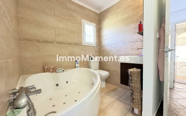 Wiederverkauf - Villa - Manilva - Manilva Centro