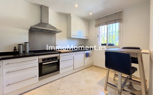 Revente - Maison mitoyenne - Estepona  - Estepona Centro