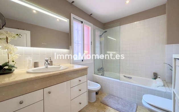 Revente - Maison mitoyenne - Estepona  - Estepona Centro