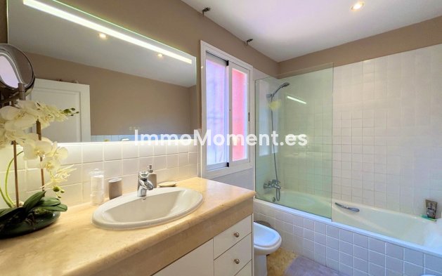 Revente - Maison mitoyenne - Estepona  - Estepona Centro