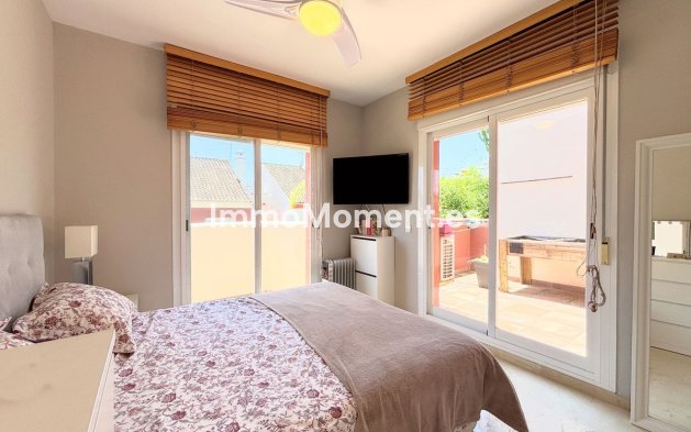 Revente - Maison mitoyenne - Estepona  - Estepona Centro