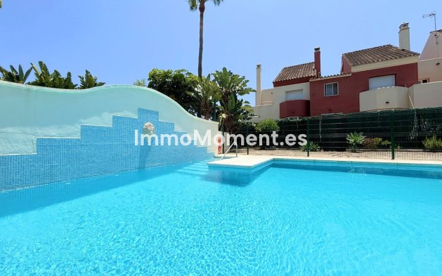 Revente - Maison mitoyenne - Estepona  - Estepona Centro