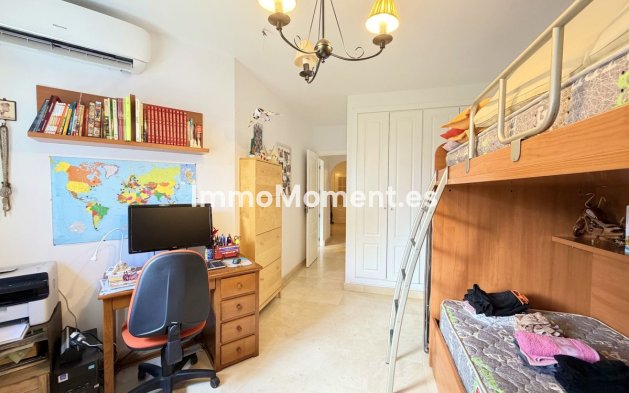 Resale - Apartment - Manilva - San Luis de Sabinillas