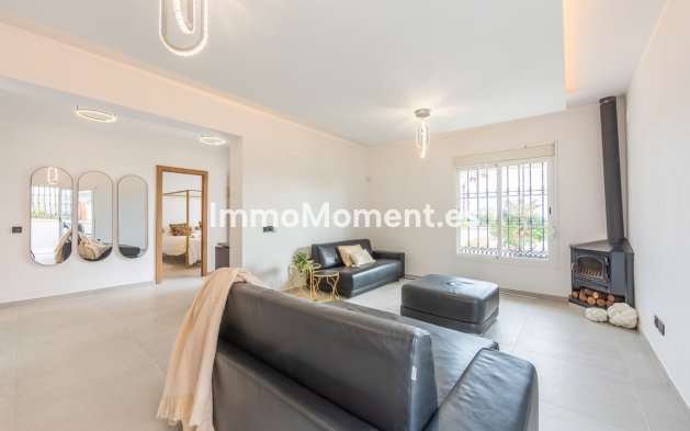 Resale - Villa - Manilva - La Duquesa