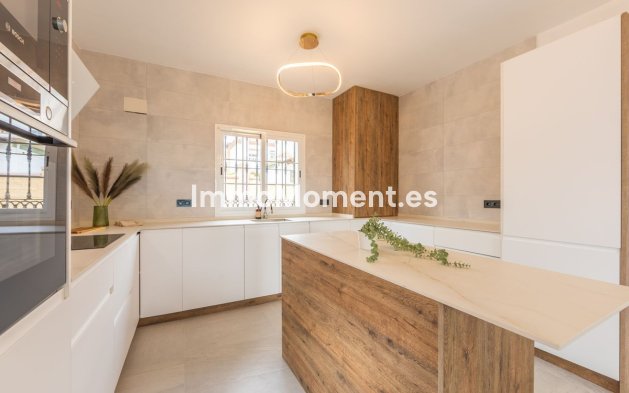 Resale - Villa - Manilva - La Duquesa