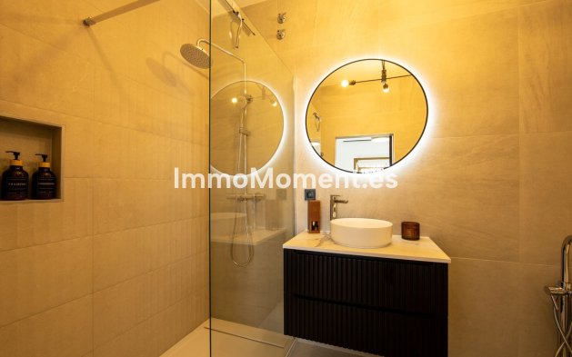 Resale - Villa - Manilva - La Duquesa