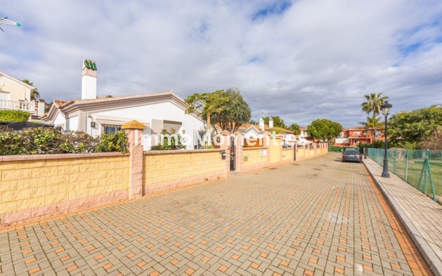 Resale - Villa - Manilva - La Duquesa