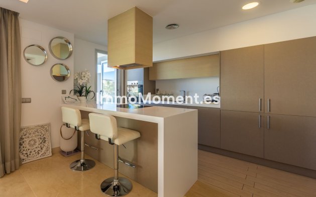 Reventa - Apartamento - Estepona  - Estepona Centro