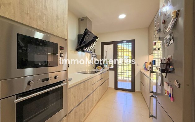 Revente - Appartement - Estepona  - Estepona Centro