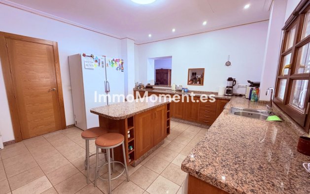 Reventa - Villa - Estepona  - Estepona Centro