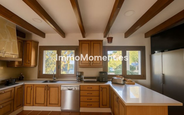 Reventa - Villa - Interior  - Istán