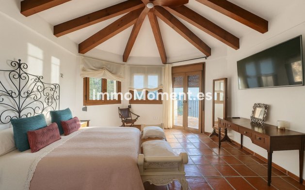 Reventa - Villa - Interior  - Istán