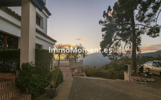 Reventa - Villa - Interior  - Istán