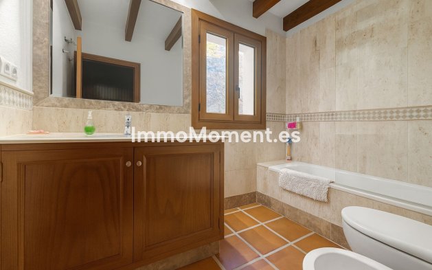 Reventa - Villa - Interior  - Istán