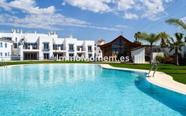 Resale - Apartment - El Paraiso - New Golden Mile