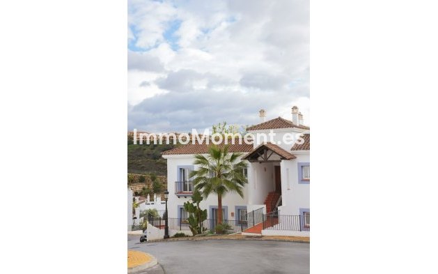 Resale - Apartment - El Paraiso - New Golden Mile
