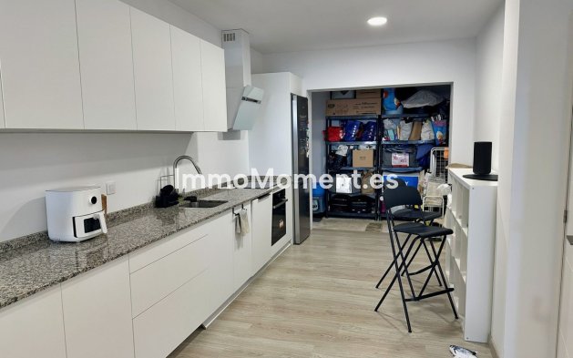 Resale - Apartment - El Paraiso - New Golden Mile