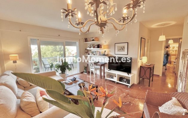 Resale - Apartment - Marbella - Las Chapas