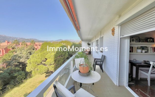Resale - Apartment - Marbella - Las Chapas