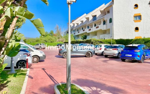 Resale - Apartment - Marbella - Las Chapas