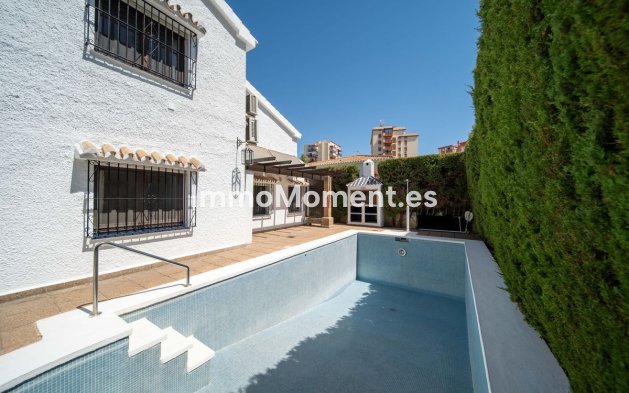 Wiederverkauf - Villa - Fuengirola - Fuengirola Centro