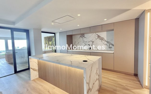 Wiederverkauf - Wohnung - Marbella - Puerto Banús