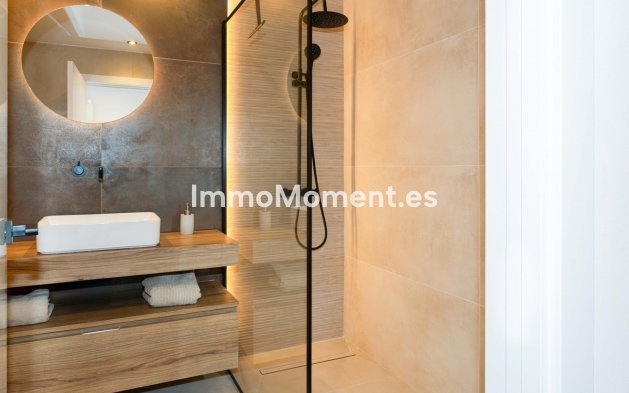 Wiederverkauf - Wohnung - Marbella - Nueva Andalucía