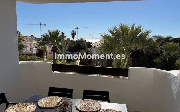 Resale - Apartment - Marbella - Las Chapas