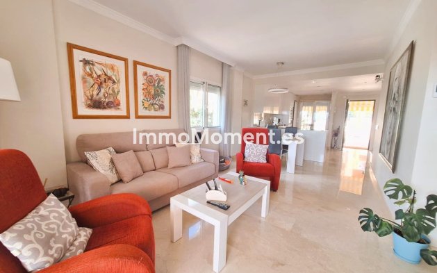 Resale - Apartment - Marbella - Elviria