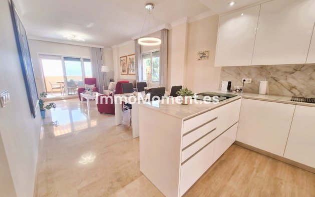 Resale - Apartment - Marbella - Elviria