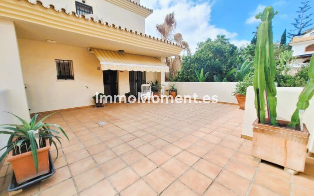 Resale - Apartment - Marbella - Elviria