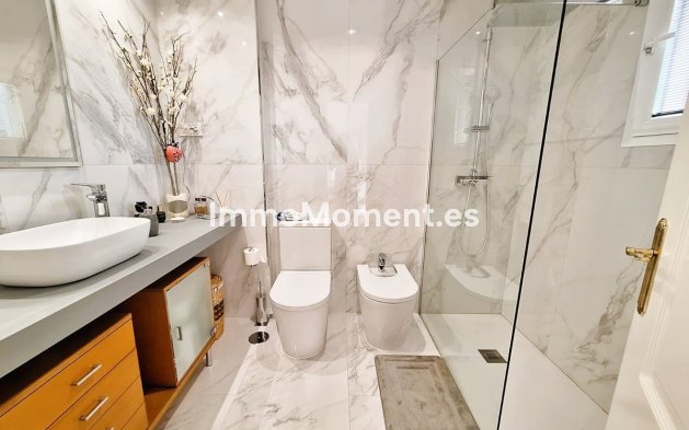 Resale - Apartment - Marbella - Elviria