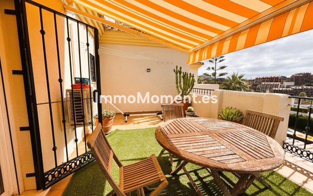 Resale - Apartment - Marbella - Elviria