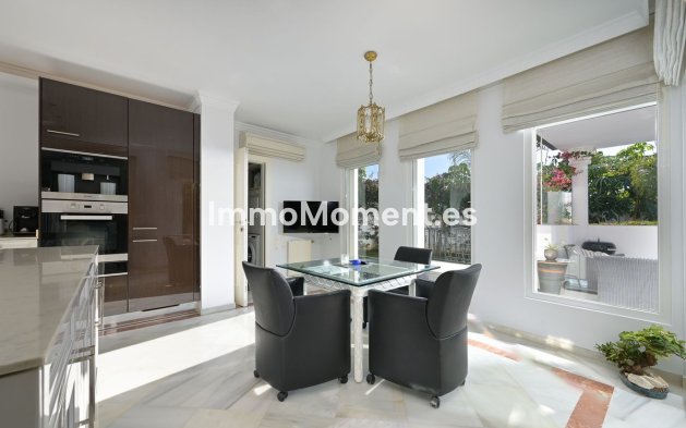 Wiederverkauf - Villa - Marbella - Marbesa