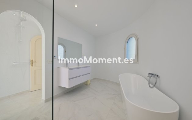 Wiederverkauf - Villa - Marbella - Marbesa