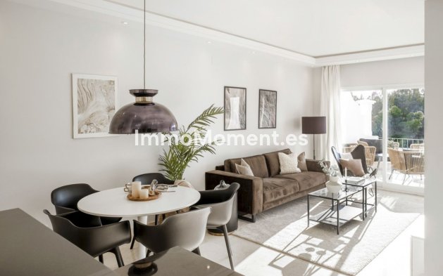 Resale - Apartment - Benahavís - La Quinta