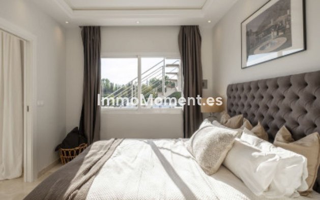Resale - Apartment - Benahavís - La Quinta
