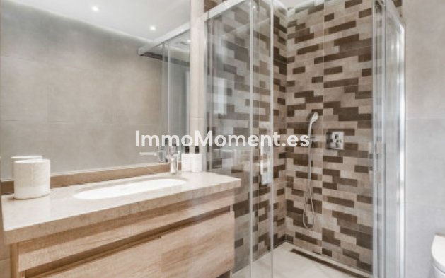 Resale - Apartment - Benahavís - La Quinta