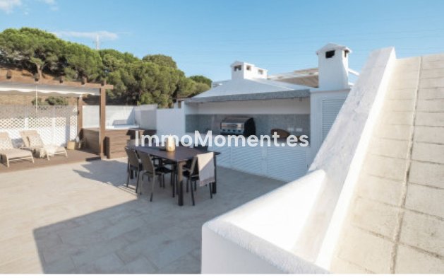 Resale - Apartment - Benahavís - La Quinta
