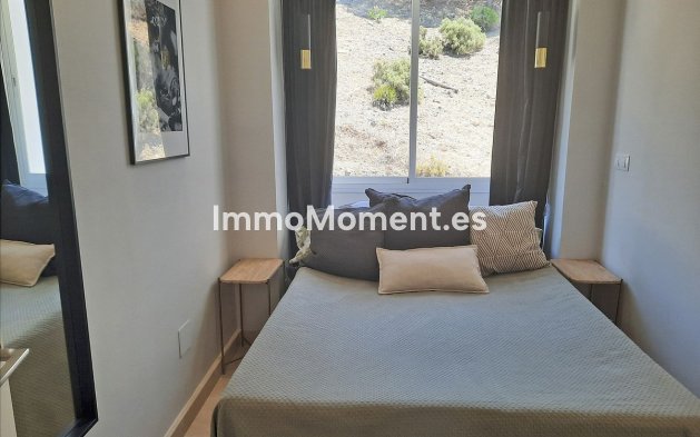 Resale - Apartment - Benahavís - La Quinta