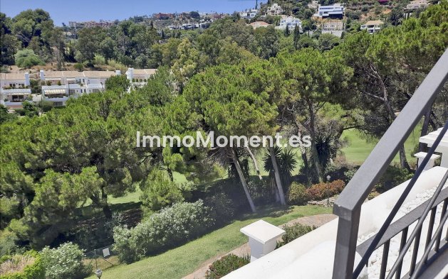 Resale - Apartment - Benahavís - La Quinta