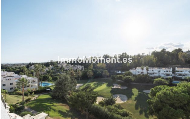 Resale - Apartment - Benahavís - La Quinta