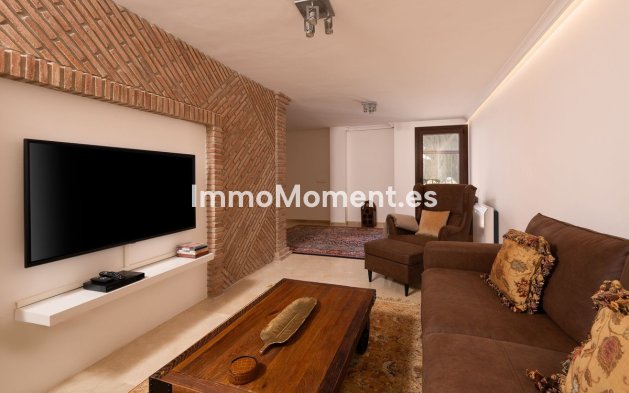 Resale - Villa - Marbella - Marbesa