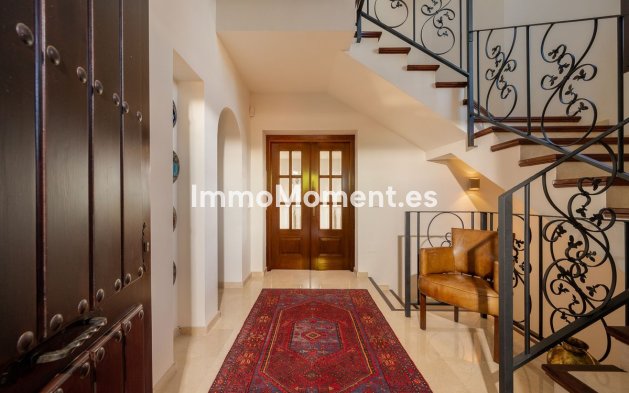 Resale - Villa - Marbella - Marbesa