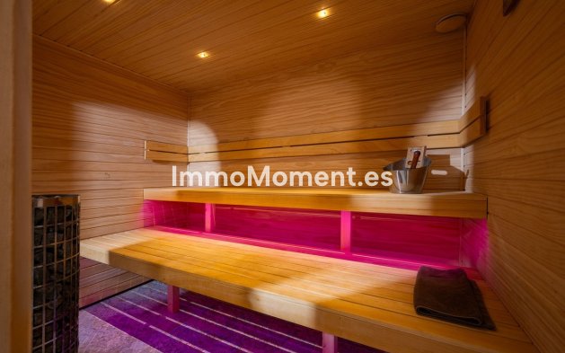 Resale - Villa - Marbella - Marbesa