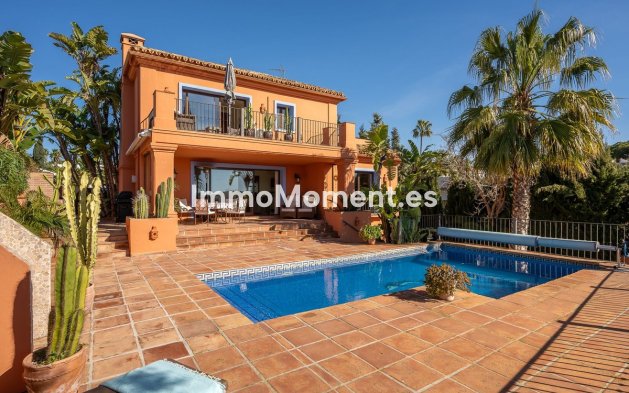 Resale - Villa - Marbella - Marbesa