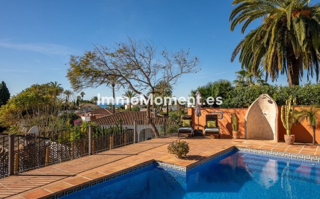 Resale - Villa - Marbella - Marbesa